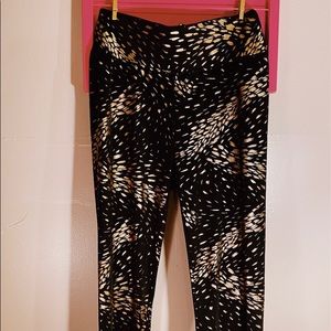 Nicki Minaj leggings